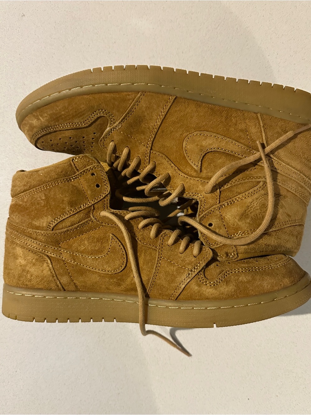Air Jordan 1 Retro High OG 'Wheat' (Golden Harvest)